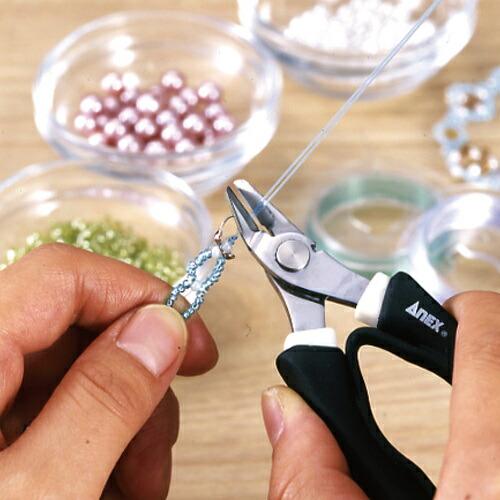 アネックス ラバーグリップニッパー ダブル刃タイプ ( 285 ) (株)兼古製作所 |  | 01