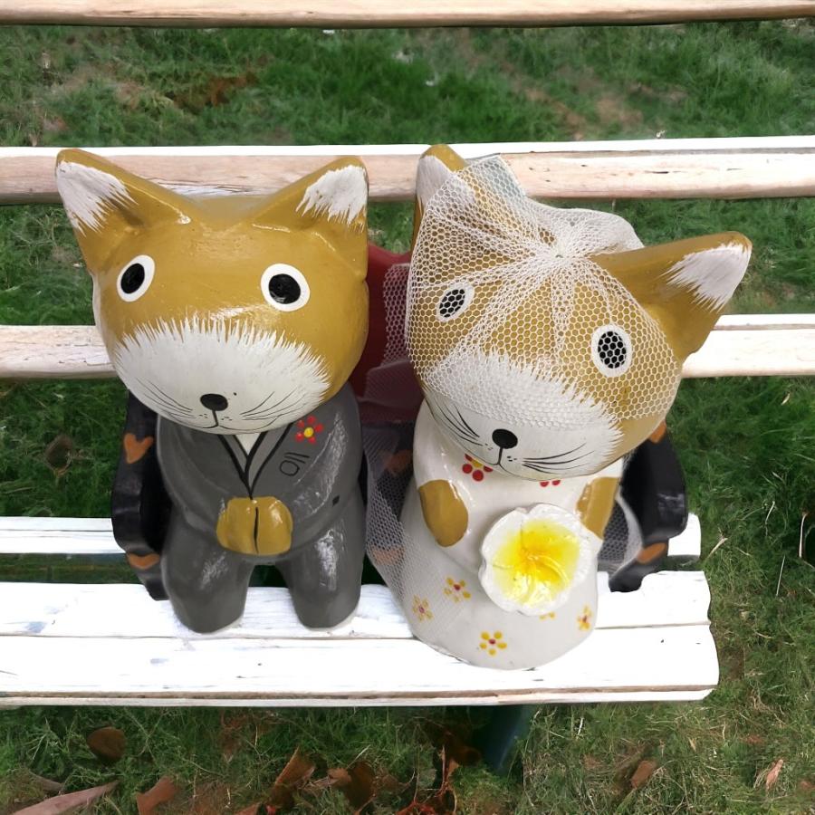 10001377 ウェディング ネコの木彫り ハート椅子 ベンチ 猫 結婚祝い 