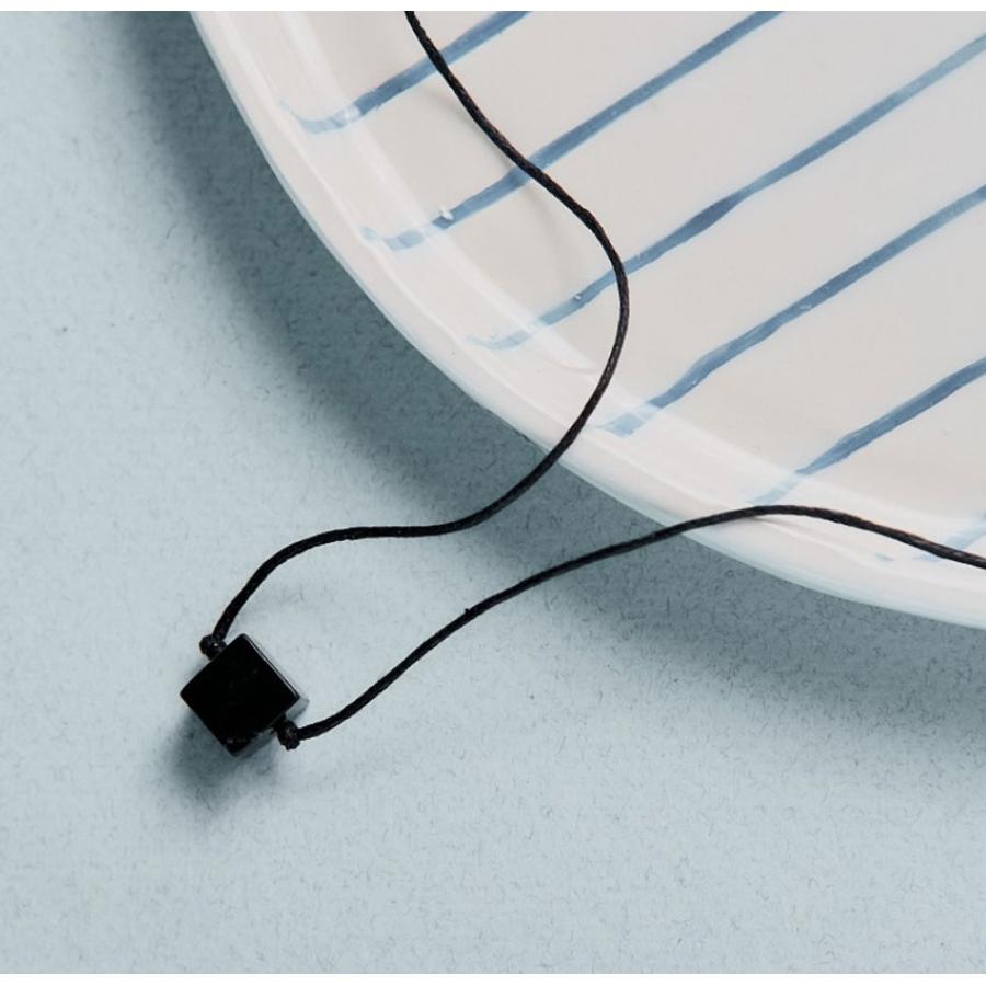 シュンガイト ペンダント スクエアビーズ 9mm CC46 ネックレス ロシア カレリア共和国産 シュンガ石 水 ブレスレット さざれ石 電磁波 パワーストーン シルバー |  | 02