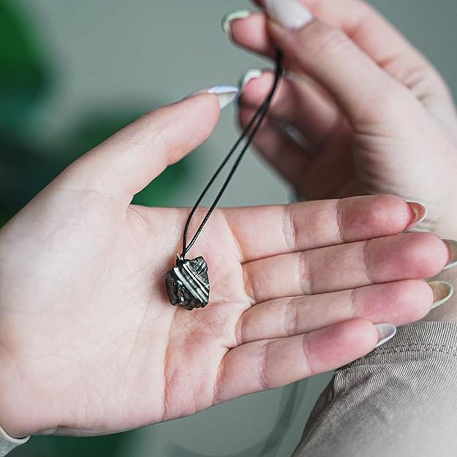 カレリアヘリテージ エリート シュンガイト ペンダント PE15 ネックレス Karelian Heritage ロシア カレリア共和国産 シュンガ石 水 ブレスレット さざれ石 |  | 02