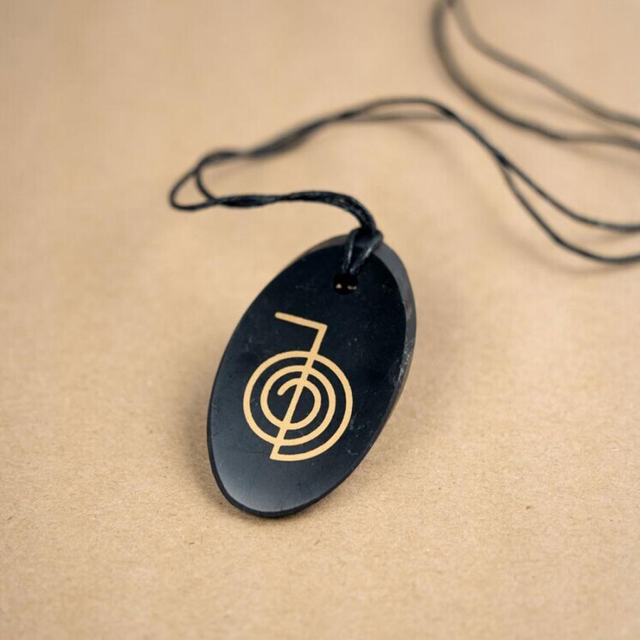 シュンガイト ペンダント チョクレイ PE178 ネックレス ロシア カレリア共和国産 シュンガ石 水 ブレスレット さざれ石 電磁波 パワーストーン シルバー |  | 03