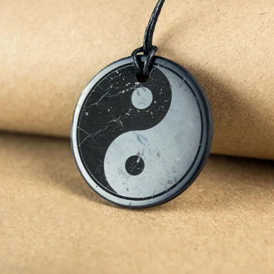 シュンガイト  ペンダント サークル PE187 ネックレス ロシア カレリア共和国産 シュンガ石 水 ブレスレット さざれ石 電磁波 パワーストーン シルバー |  | 03