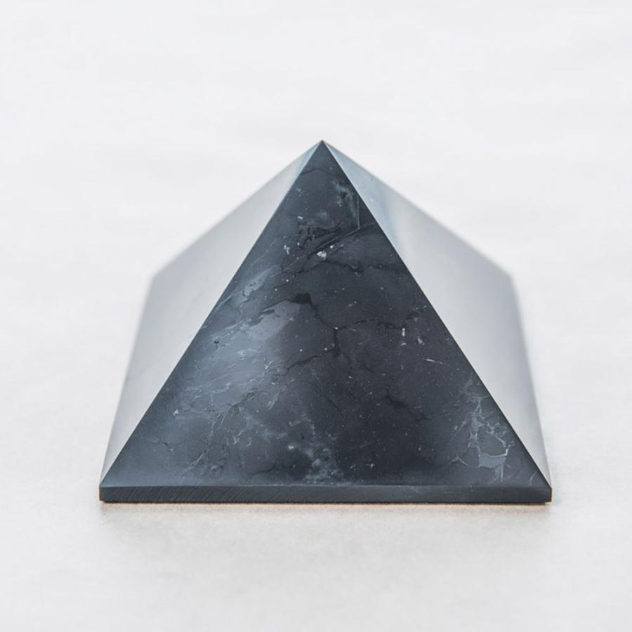 シュンガイト ピラミッド PP09 150mm 高さ140mm タイプIIIシュンガイト