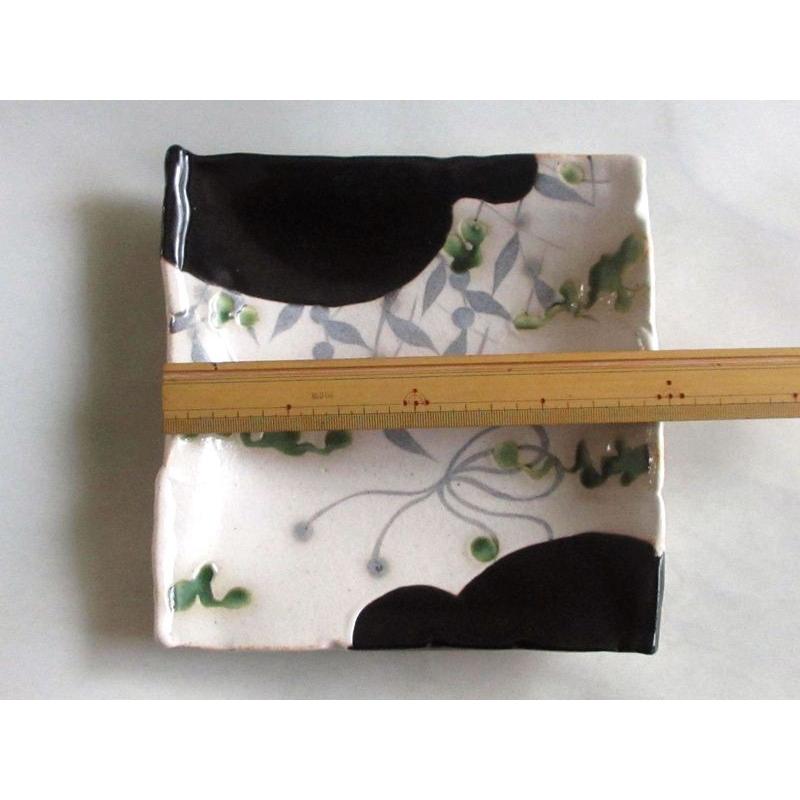 角皿 黒織部 幾何文 玉山窯 玉置保夫 監修 G-150 : 織部の器 千瓢