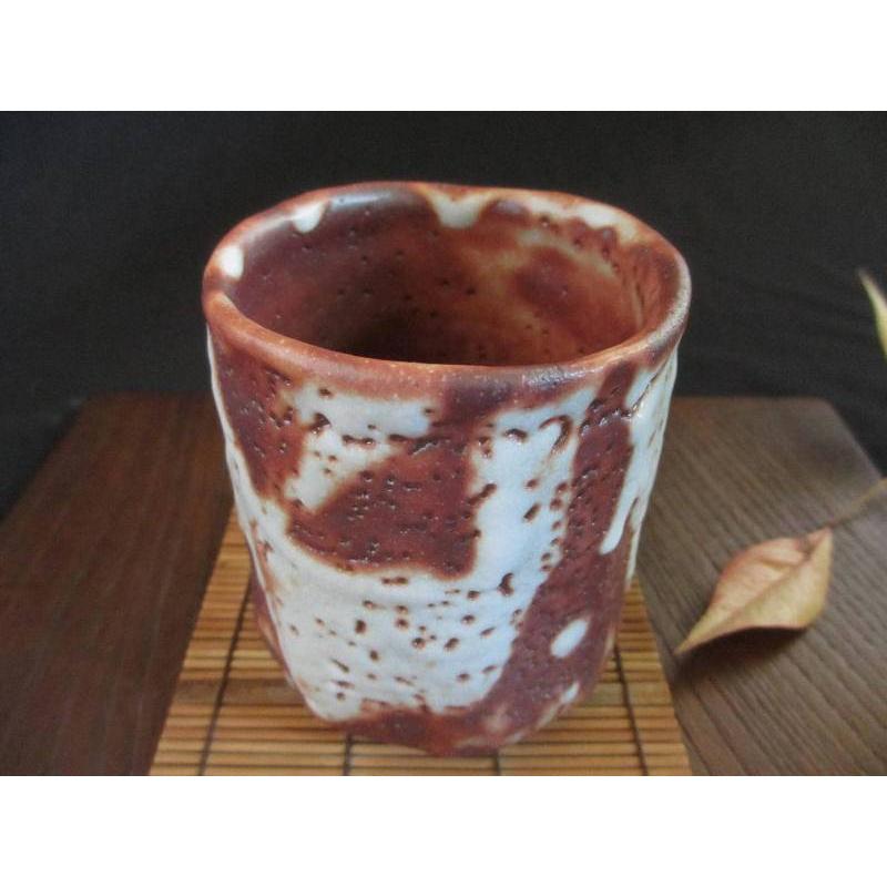 湯呑み 赤志野 波紋 源九郎窯・加藤健 KA-1020 : 織部の器 千瓢 湯呑み 赤志野 波紋 源九郎窯・加藤健 KA-1020 : 織部の器 千瓢