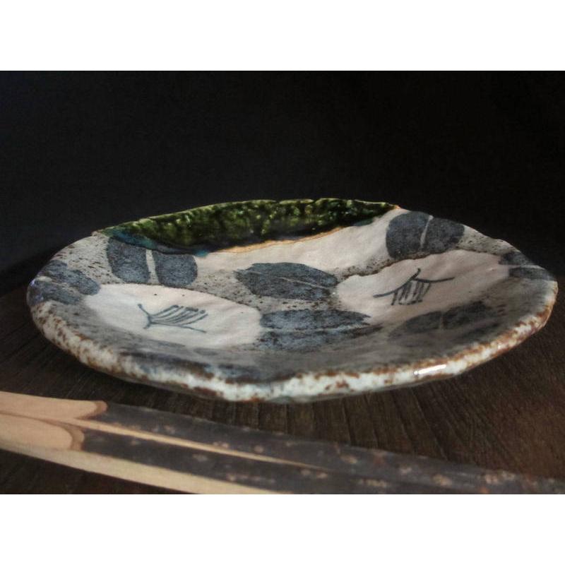 丸皿 織部 椿絵 六寸 陶芸作家 佐藤和次 S-727 : 織部の器 千瓢 - 通販