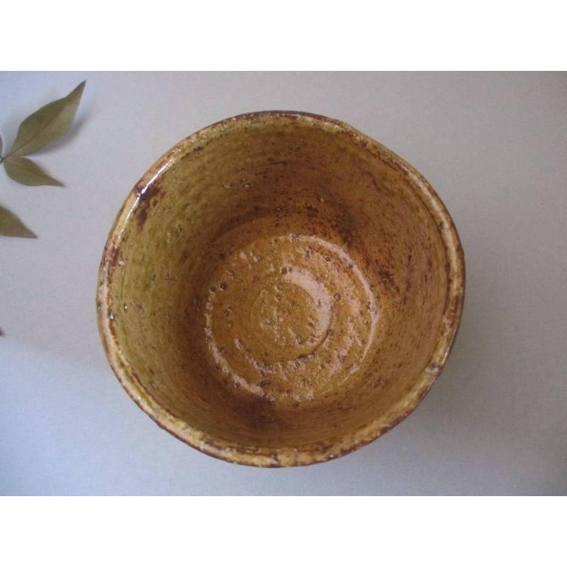 茶碗 黄瀬戸 花紋 (共箱) 陶工房・棚橋淳 T-122 : 織部の器 千瓢 