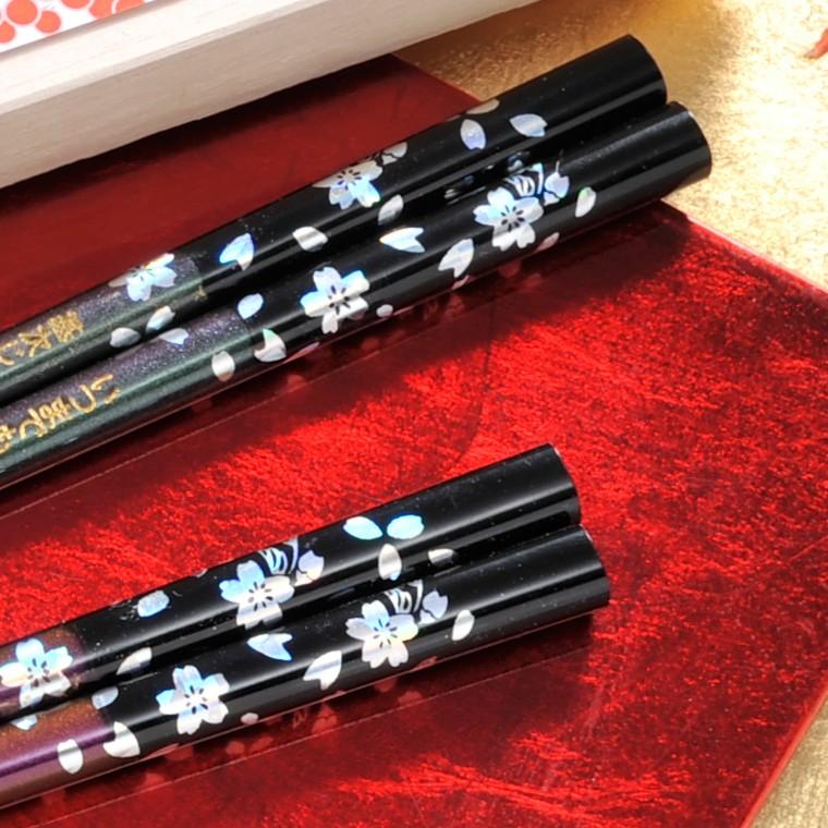 名入れ ギフト LXX 夫婦箸 銀桜 緑 紫 ペアセット 木箱入り : 名入れの