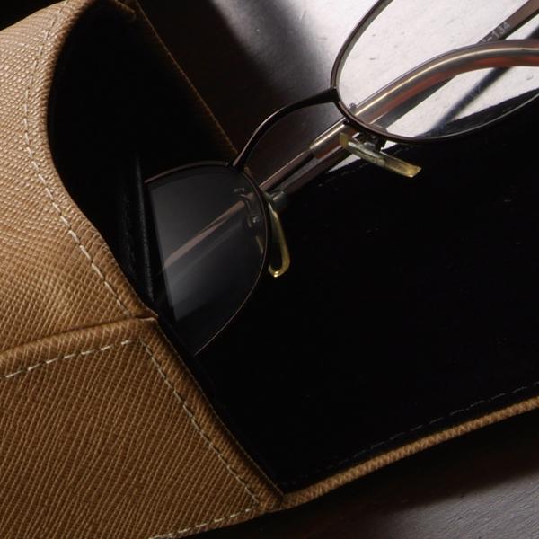 敬老の日 名入れ ギフト 使い分け便利なダブルメガネケース Mkf W 名入れのギフトハートangelic 通販 Yahoo ショッピング