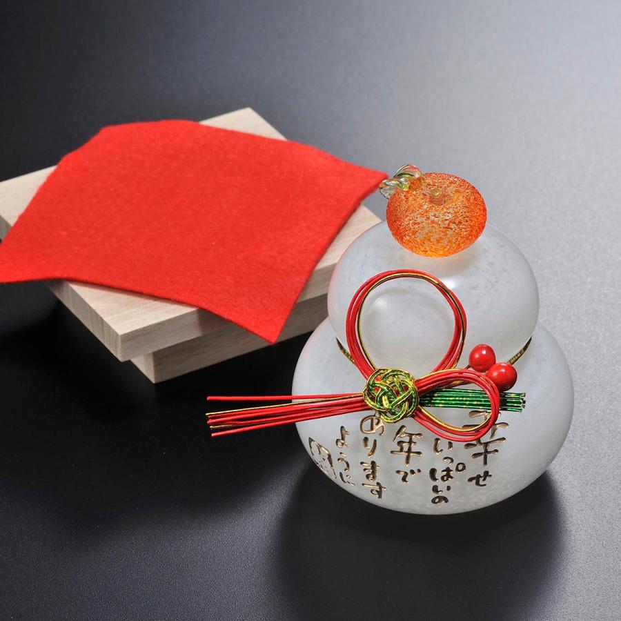 名入れ　置き物　正月　お歳暮　伝統工芸品　鏡餅　ガラスの鏡餅 |  | 03