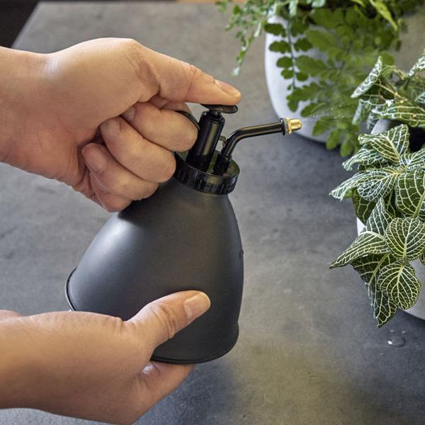霧吹き ミスト おしゃれ 観葉植物 インダストリアル プラント ミスター キッカーランド Kikkerland Industrial Plant Mister オリジ 通販 Yahoo ショッピング