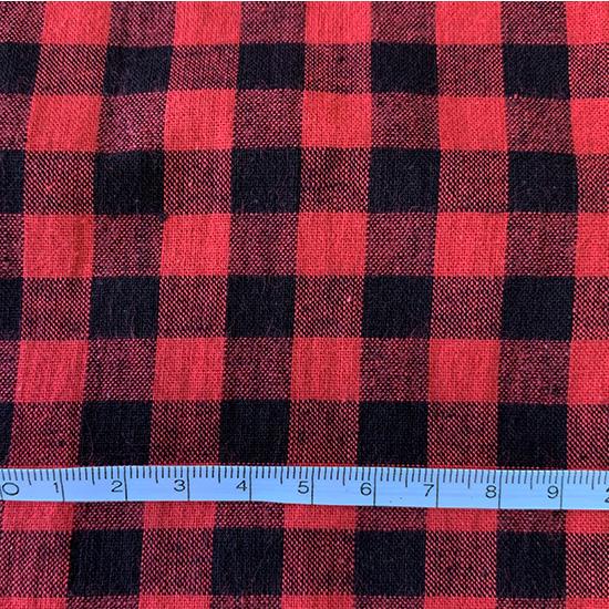 用途多彩 チェック柄生地 ピッチ幅約11mm 綿100％ 赤×黒 人気の永遠