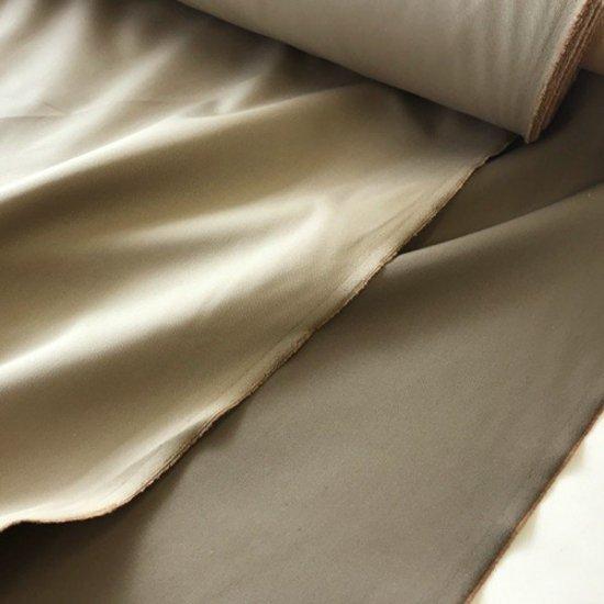 無地 ギャバジン生地（ベージュ）綿混 密に織られた綾織物,強度・耐久性あり,トレンチコート,120cm幅 オールシーズン 50cm単位 日本製浜松産生地布