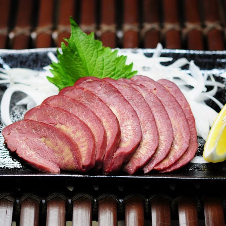 馬太郎の馬肉 馬タンの燻製 1p 0g Umatan Kunsei 馬刺し馬肉もつ鍋の通販 折戸商会 通販 Yahoo ショッピング