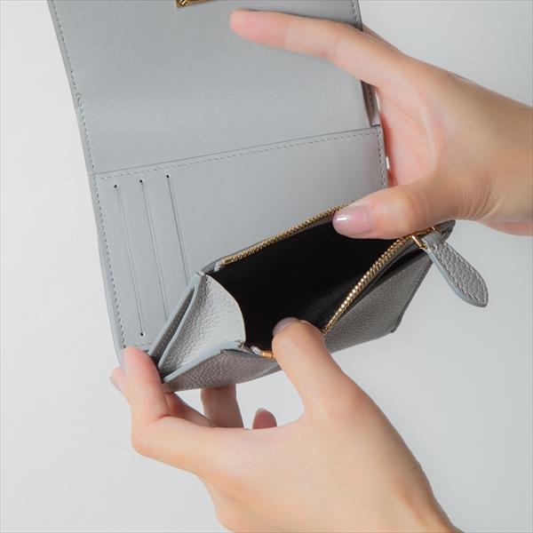 バーバリー 財布 三つ折り財布 BURBERRY 8070433 レディース BURBERRY 8070433/A1373      比較対照価格85,800 円の画像