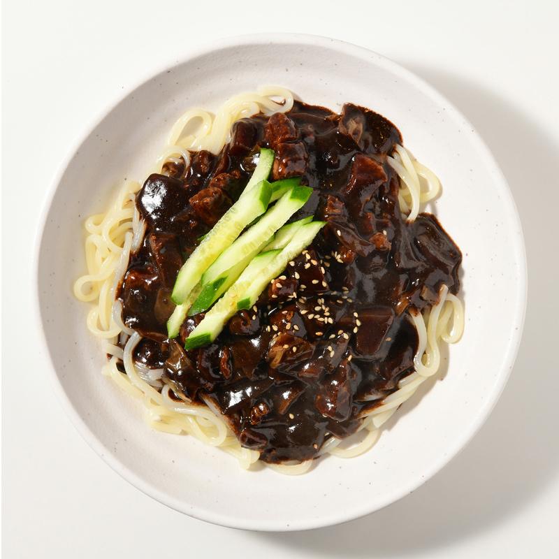 大人も着やすいシンプルファッション 韓国料理 麺有り ジャージャン麺 お取り寄せグルメ 韓国本場の味 自家製 チャジャン 麺セット Aynaelda Com