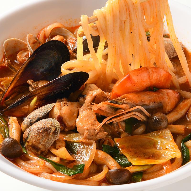 韓国食品 韓国料理 海鮮チャンポン専用麺１玉 一人前 単品 麺のみ Cms051 豚まに 通販 Yahoo ショッピング