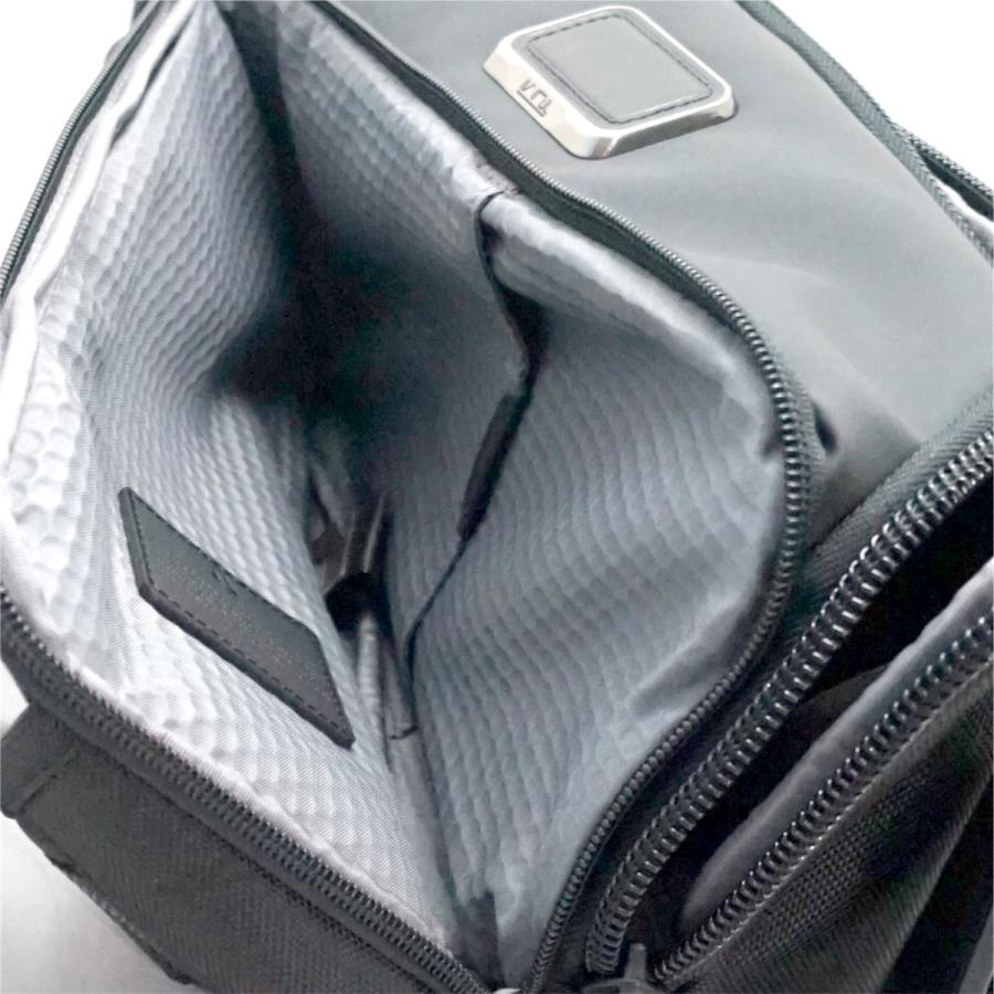 TUMI 1424821041(0232799D)トゥミ 縦型ボディバッグ Platoon TUMI 1424821041(0232799D)トゥミ 縦型ボディバッグ Platoon