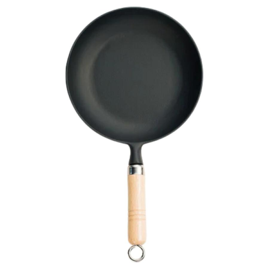 岩鋳（IWACHU） 24005 オムレツパン 21cm(木柄付)[南部鉄器 鉄