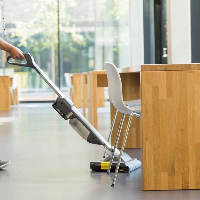 ケルヒャージャパン 床洗浄機 コードレス ハンディ床洗浄機 BR 30/ 1 C Bpバッテリーパワーセット KARCHER |  | 03