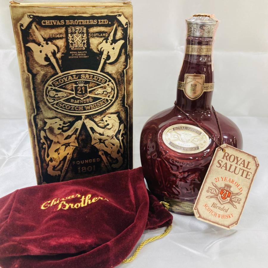 Chivas  Salute 21年 スコッチウイスキー巾着付き Chivas Royal Salute 21年 スコッチウイスキー巾着付き Chivas Salute