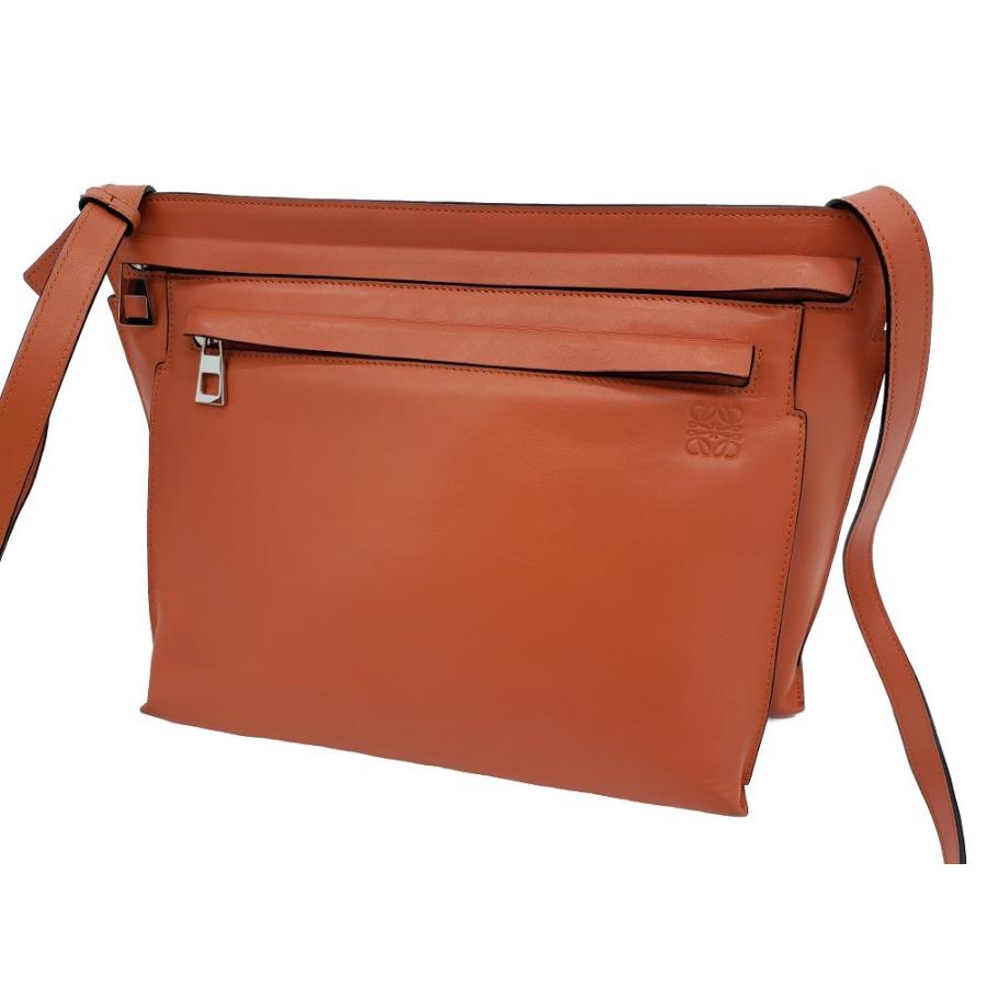 LOEWE 【極美品】 【ロエベ】 LARGE DOUBLE POUCH STAMP/ラージ LOEWE 【極美品】 【ロエベ】 LARGE DOUBLE POUCH STAMP/ラージ