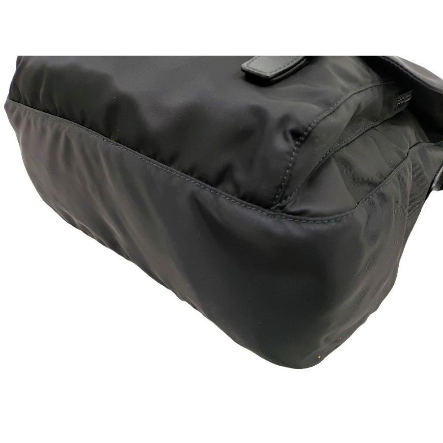 PRADA 【未使用品】 【プラダ】 1BD671 ナイロン 斜め掛け PRADA 【未使用品】 【プラダ】 1BD671 ナイロン 斜め掛け