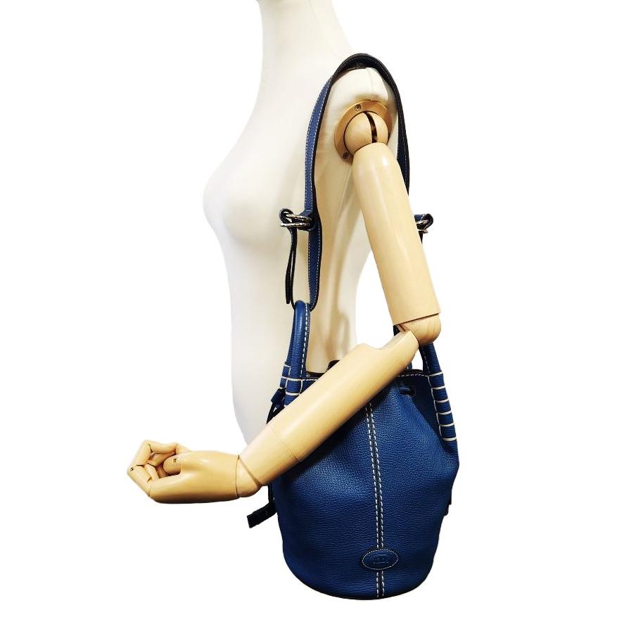 未使用品！TOD’S【トッズ】レザー ドローストリング バケットバッグ TOD'S（トッズ） TOD'S トッズ「未使用品」レザー バケットバッグ