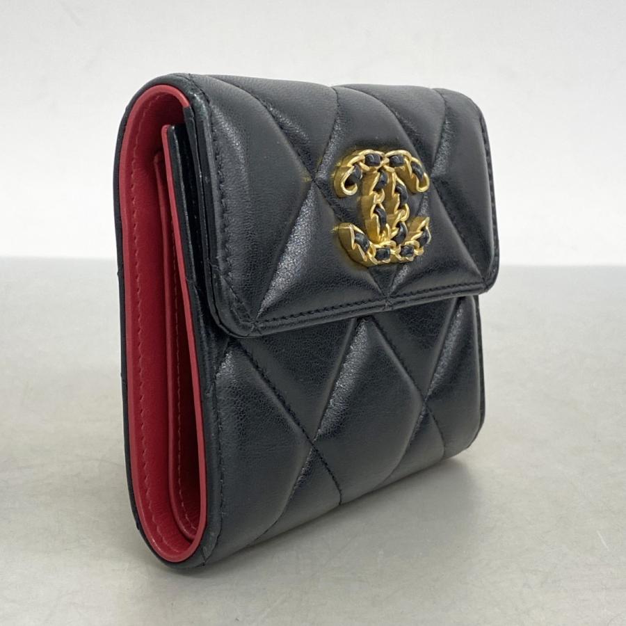 CHANEL ☆最終価格【5da0402】シャネル 三つ折り財布 シャネル19 CHANEL ☆最終価格【5da0402】シャネル 三つ折り財布 シャネル19