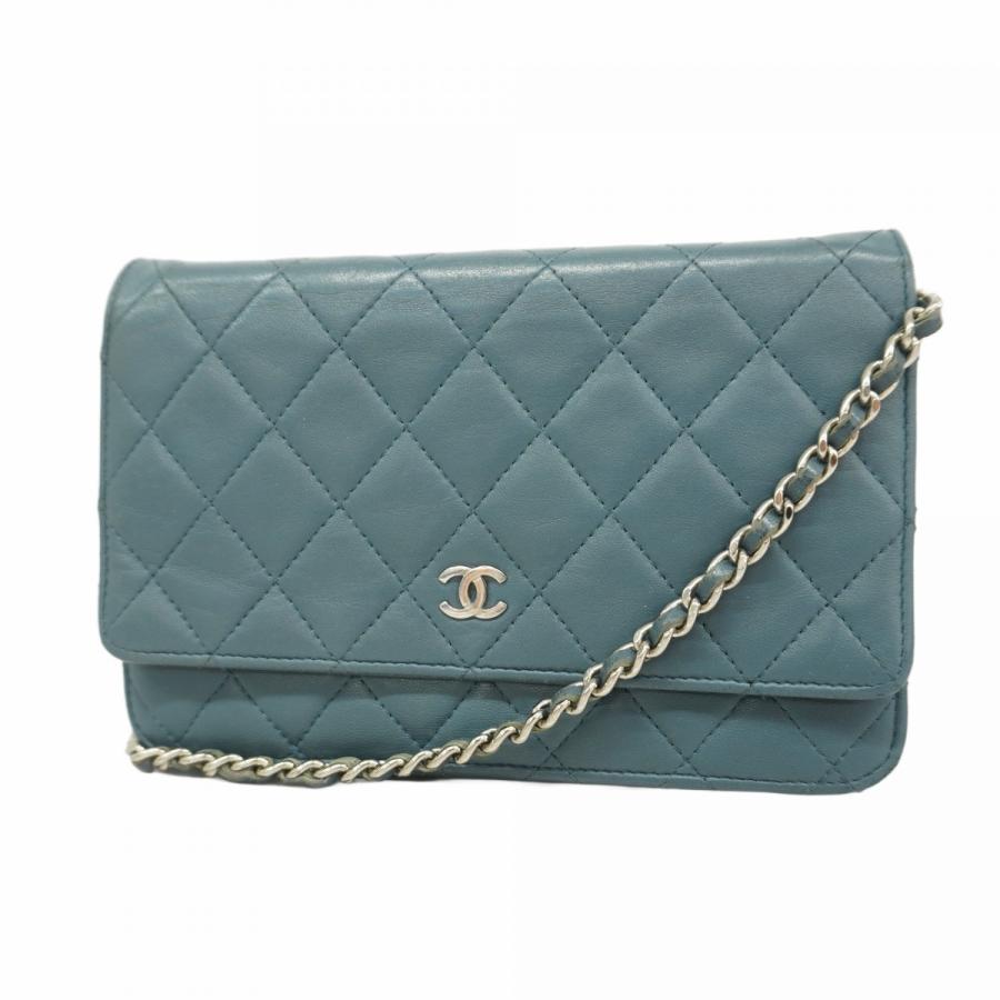 未使用級✨シャネル チェーンウォレット マトラッセ ラムスキン ブルー　チェーン CHANEL シャネル 美品 チェーンウォレット ラムスキン ブルー