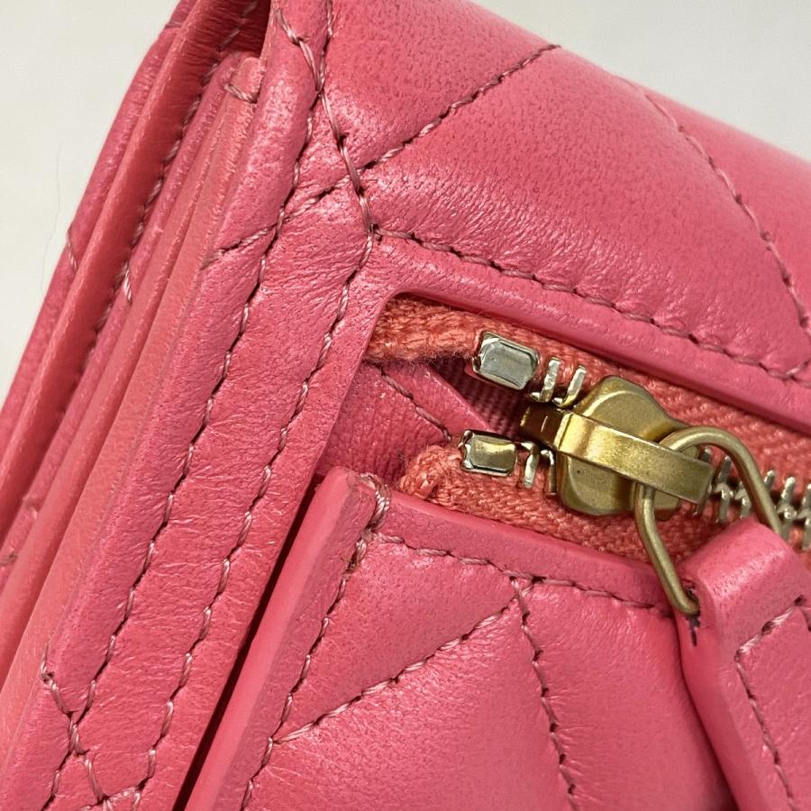 CHANEL 【5ec3241】シャネル 三つ折り財布 マトラッセ ラムスキン  