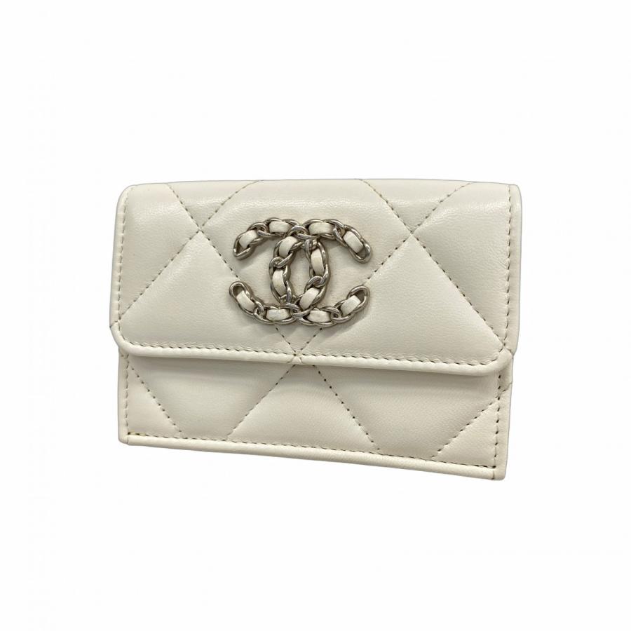 CHANEL 【5ic3961-h】シャネル 三つ折り財布 マトラッセ ラムスキン  