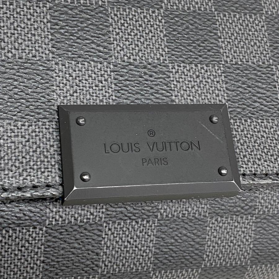 【5pc3952-k】ルイヴィトン ショルダーバッグ ダミエ・グラフィット ディストリクトPM N41260  グレー ブラック【中古】メンズ LOUIS VUITTON（ルイ・ヴィトン） 【5pc3952-k】ルイヴィトン