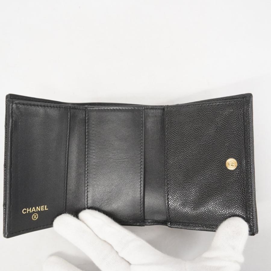 現行◆未使用級◆CHANEL 三つ折り財布 キャビアスキン 黒 ゴールドロゴ CHANEL シャネル マトラッセ キャビアスキン 三つ折り財布 黒