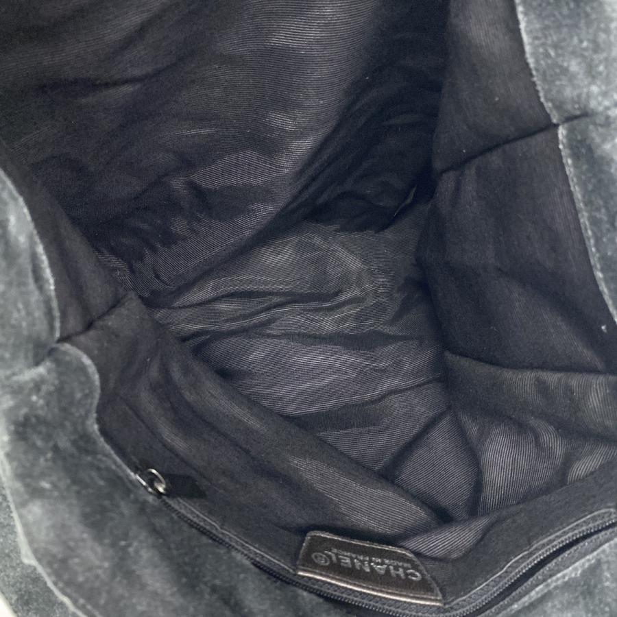 【6db1992】シャネル ショルダーバッグ チョコバー スウェード グレー シルバー金具【中古】レディース CHANEL（シャネル） 【6db1992】シャネル ショルダーバッグ チョコバー