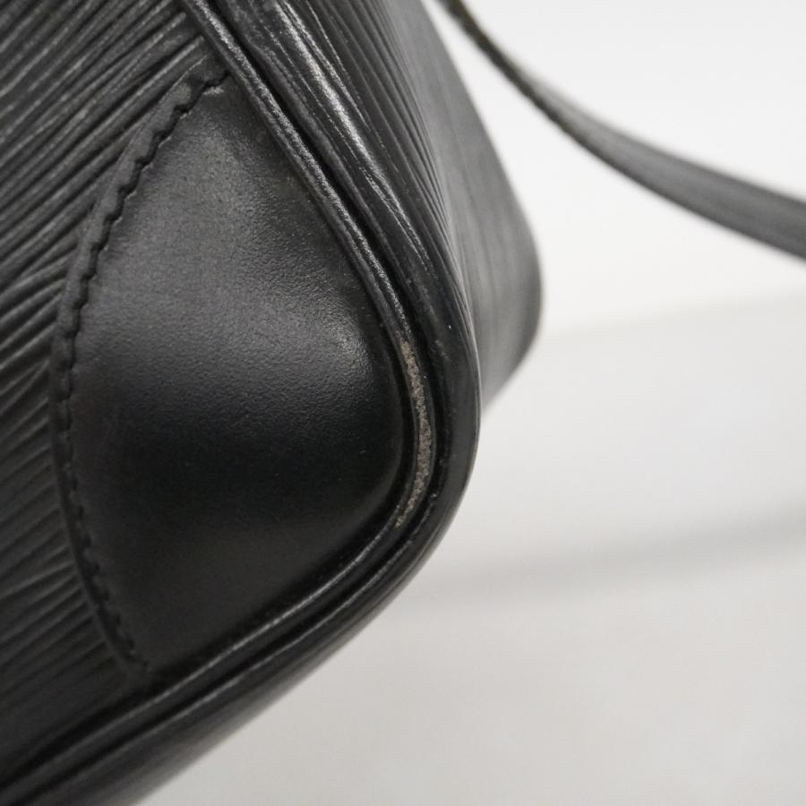 【6dd4490】ルイヴィトン ショルダーバッグ エピ トロカデロ27 M52302 ノワール【中古】レディース LOUIS VUITTON（ルイ・ヴィトン） 【6dd4490】ルイヴィトン ショルダー