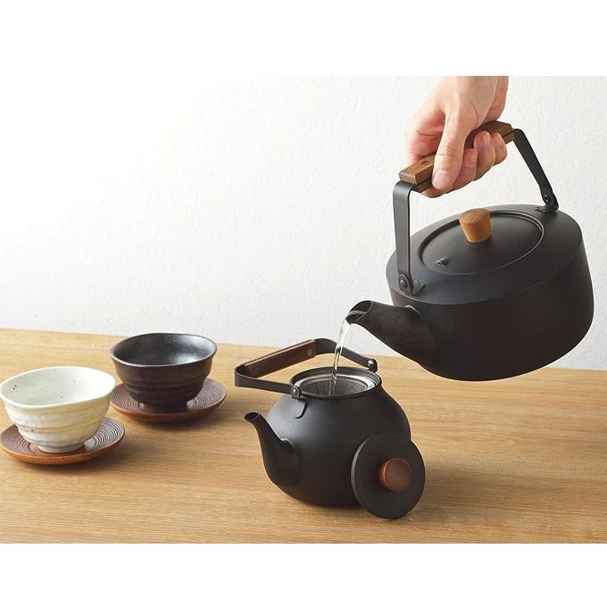 日本製 茶きケトル小 くろいろケトル ステンレスケトル 1.5L IH対応 木製ハンドル おしゃれなやかん ケトル 和モダンの画像