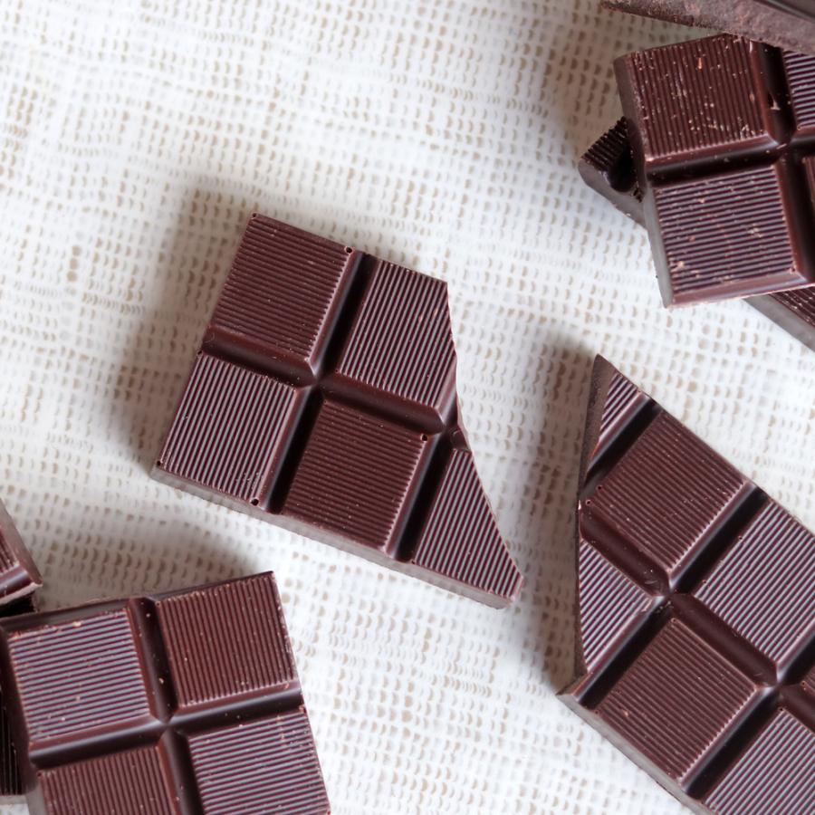 足立音衛門 讃岐和三盆糖入り チョコレート 1枚 バレンタイン チョコ スイーツ 菓子 洋菓子 お取り寄せ Fytj L0001 仏蘭西焼菓子調進所 足立音衛門 通販 Yahoo ショッピング