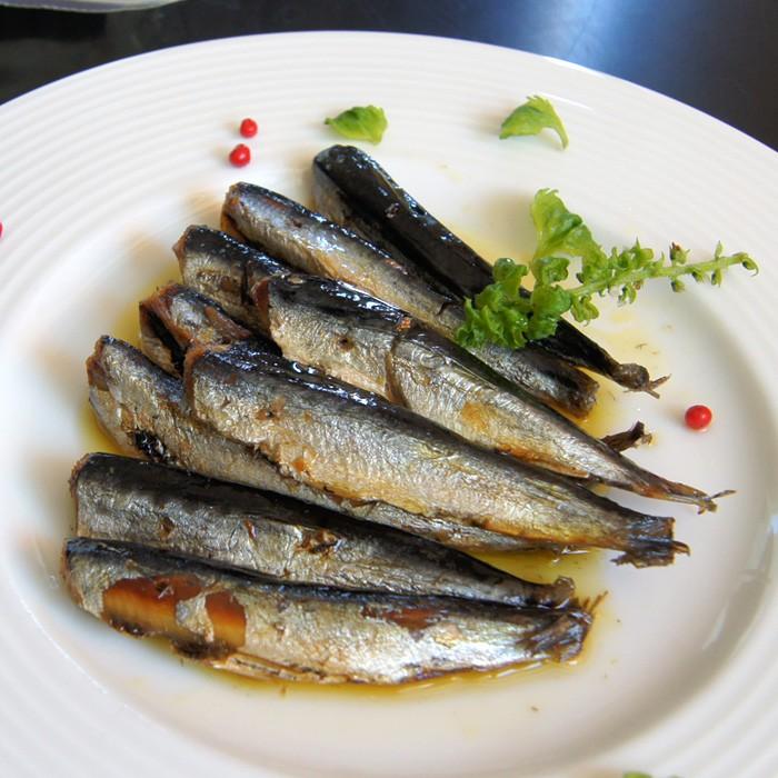 オリーブオイルサーディン 100g×10パック 箱入り 銚子沖の鰯使用 国産