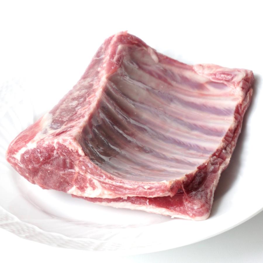 ラム肉 アイスランディックラム 骨付きラック（CFO）仔羊 アイスランド産 12,700円/Kg 約400-600g 不定貫 冷凍 ラム 子羊