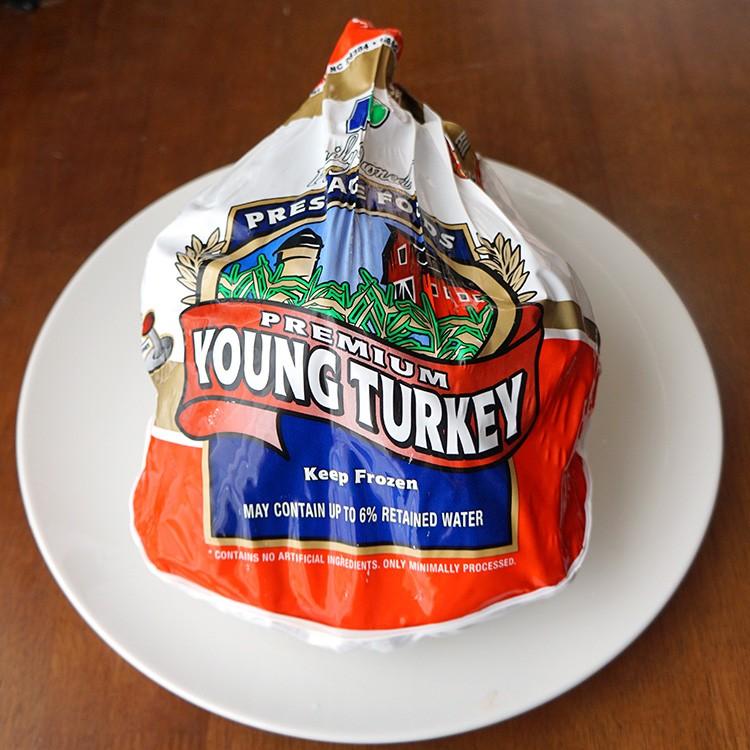 26〜28人分 ターキー 七面鳥 大型 26-28ポンド（約11.7〜12.7Kg、26-28lb） ロースト用 生 冷凍 アメリカ産 クリスマス 感謝祭 グルメ 取り寄せ 送料無料 28ポンド 約11 7Kg クリスマス グルメ 大きさ ：冷凍時 約 高さ Day