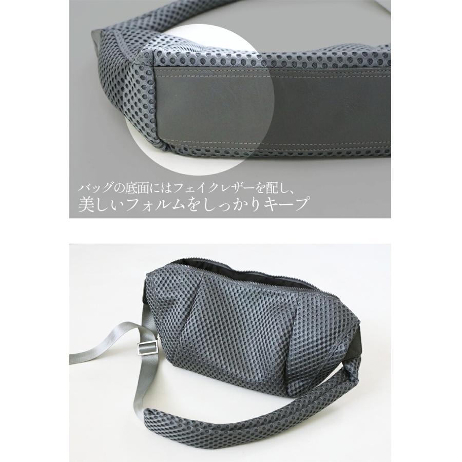 OTONA ショルダーバッグ 鞄 軽さも洗練もこの一つで叶うメタリック
