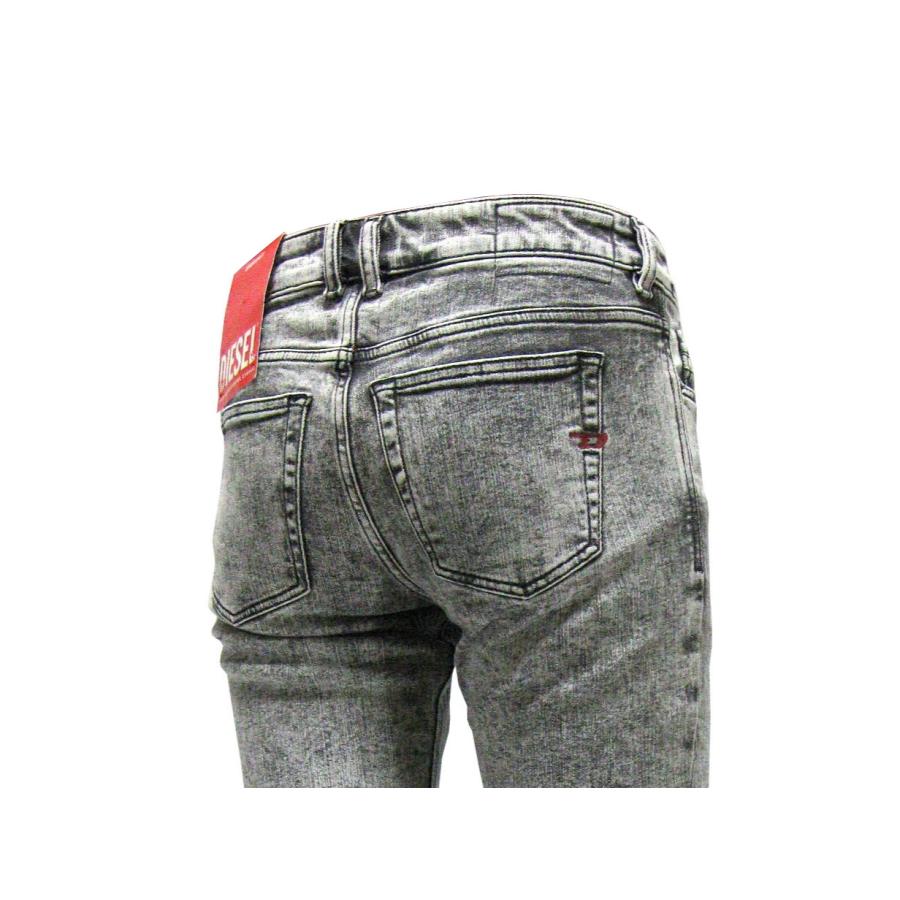 DIESEL 再入荷! スリムスキニー 「超」ストレッチ ストーン DIESEL 再入荷! スリムスキニー 「超」ストレッチ ストーン