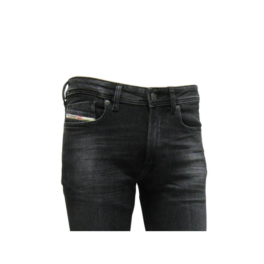 DIESEL センタークリース風 ブラックスキニー 1979SLEENKER 翌着 DIESEL ディーゼル スリムスキニー ストレッチ センタークリース