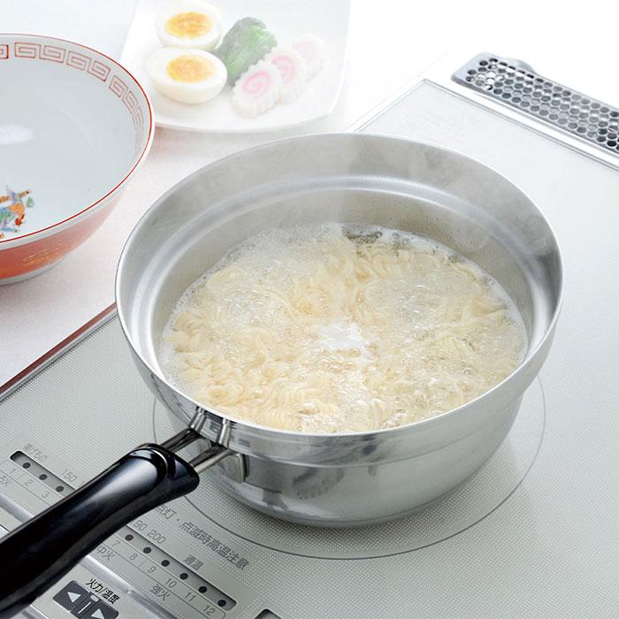 ふきこぼれにくいお鍋 ステンレス 耐熱 温度150℃ 鍋 吹きこぼれ防止 