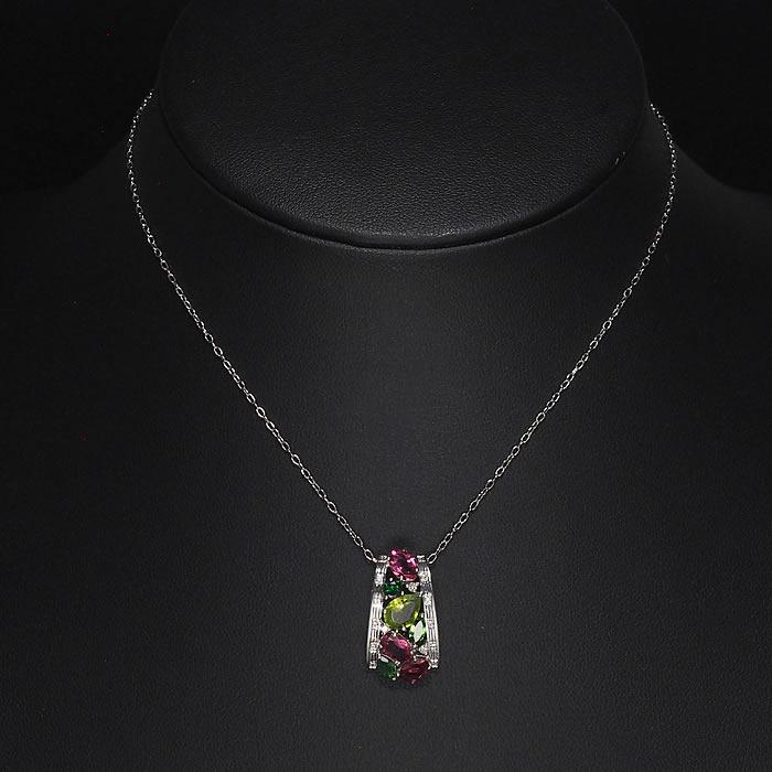K18WG パール&マルチストーン ペンダント 音羽屋□ マルチカラーストーン ダイヤ/0.10ct K18WG ホワイトゴールド