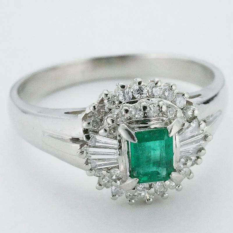 音羽屋□ エメラルド/0.28ct ダイヤ/0.29ct Pt900 デザイン リング 15
