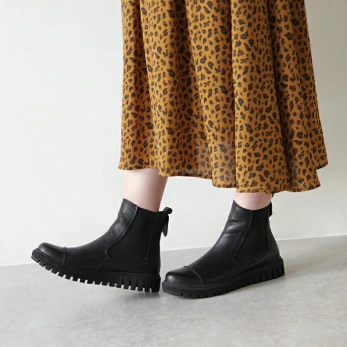 超美品☆FRANCESCO BENIGNO ショートブーツ サイドジップ 本革 超美品☆FRANCESCO BENIGNO ショートブーツ サイドジップ 本革