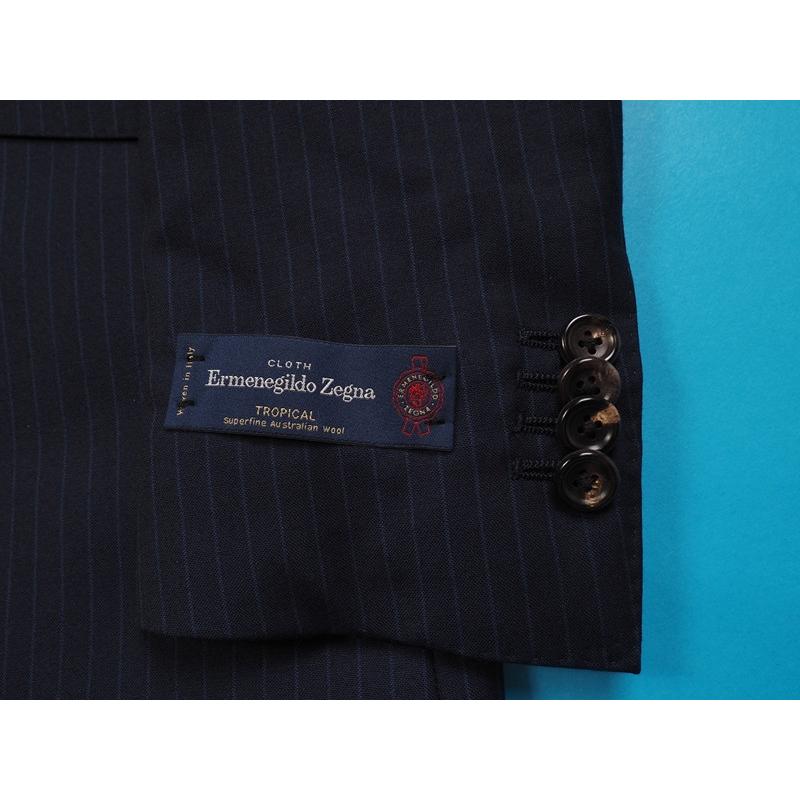 【美品】Ermenegildo Zegna　スーツセットアップ　ネイビー　YA6 ネイビースーツ・バーズアイのコーディネート（Cloth