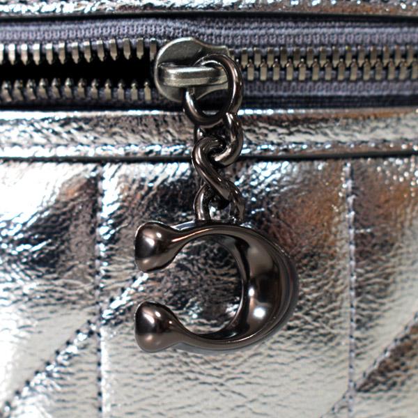 COACH（コーチ） バッグ レザー メタリック キルティング トレイル 12
